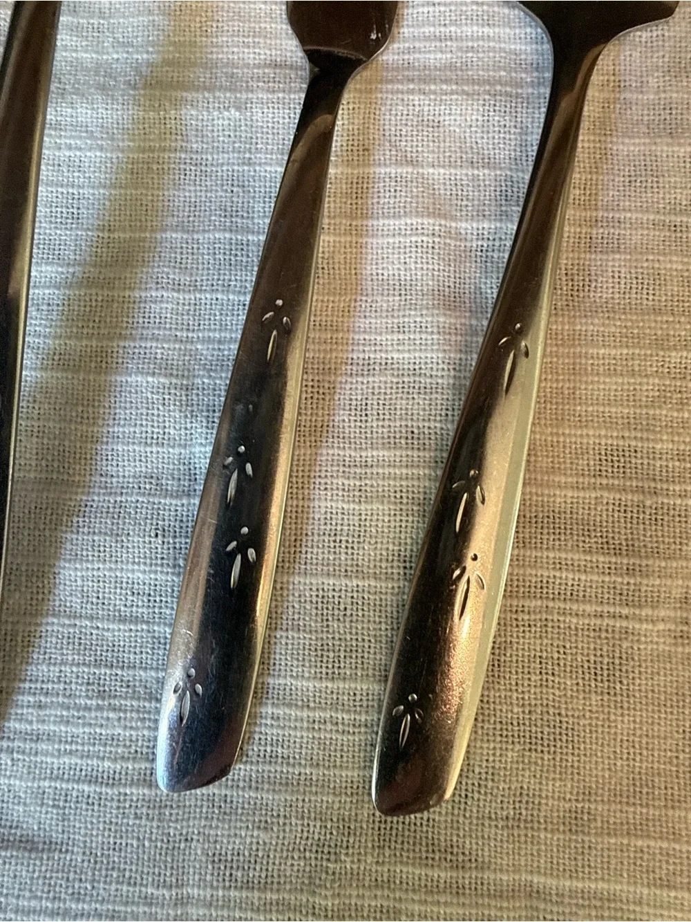 Oneida Stainless Steel Serving Forks, Spoon & Knife Set - Silver Finish